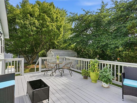 5th image of 36 Cantaberry Ln