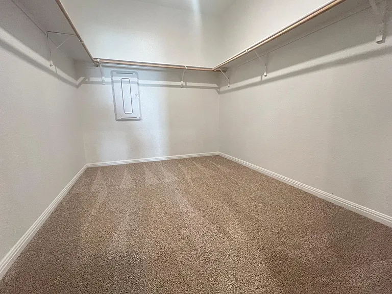 2700 Indian Clover Trl — Photo 14