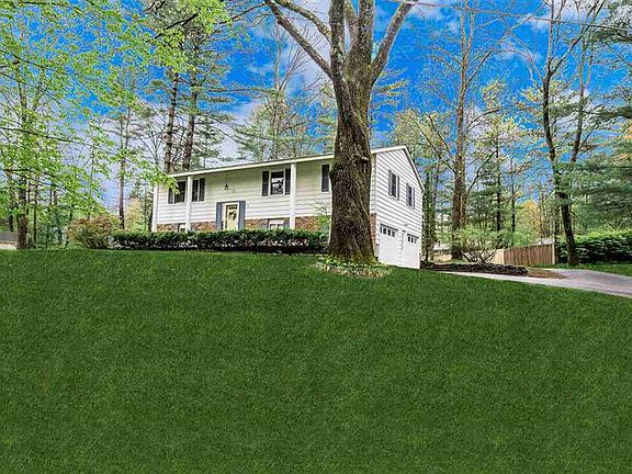 2nd image of 9 Skidmore Dr