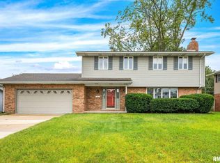 1420 W Tomar Ct, Peoria, IL 61614