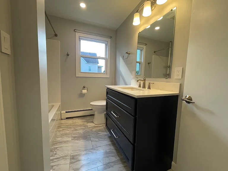 838 Clay St — Photo 7