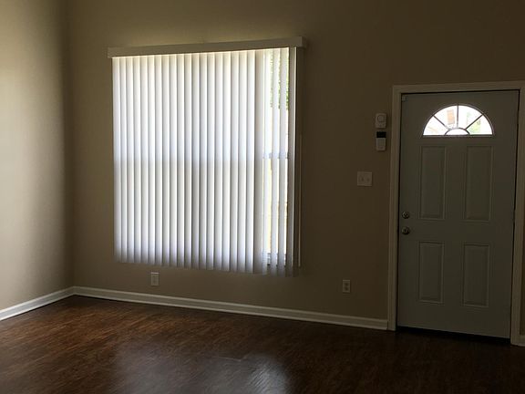 4th image of 2138 Duncan St