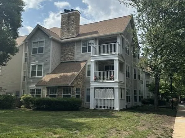 5612 Willoughby Newton Dr Unit 35, Centreville, VA 20120