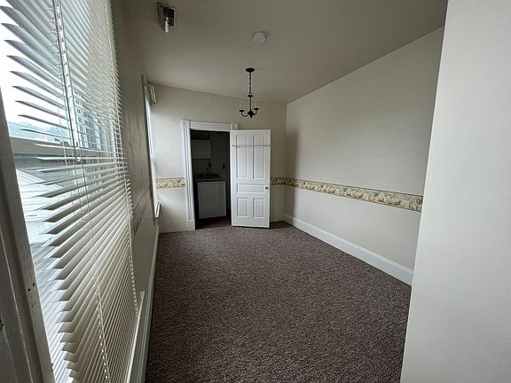 5th image of 245 Millville Ave