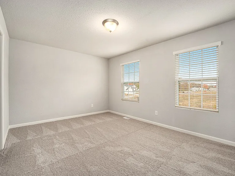 1610 Autumn Ridge Ln — Photo 12