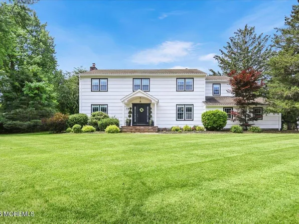 16 Newcastle Road, Freehold, NJ 07728