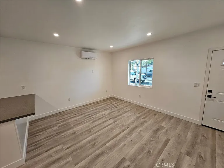 1401 S Rosewood Ave #3 — Photo 4