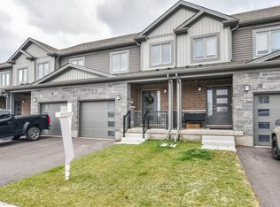 17 Nieson St, Cambridge, ON N1R 0B9