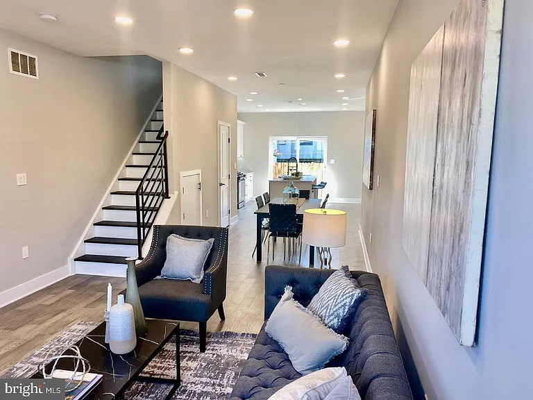 4630 Canton St — Photo 16