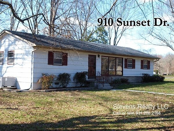1st image of 910 Sunset Dr