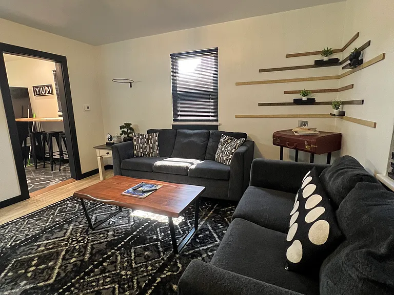 719 Washington Pl — Photo 7