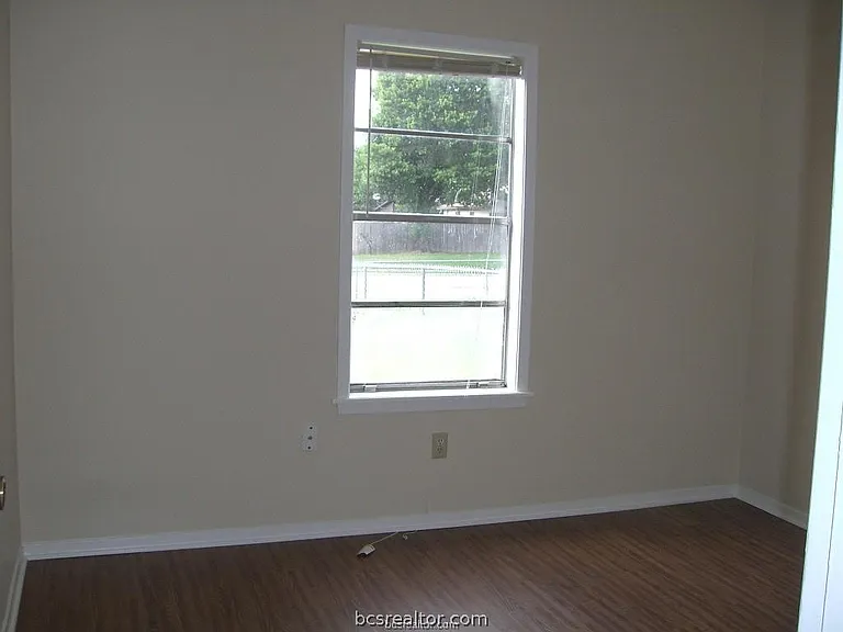 1411 Bermuda Ct — Photo 7