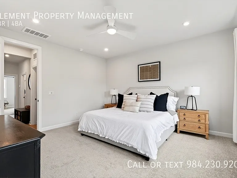 4730 Cypress Tree Ln #1 — Photo 52