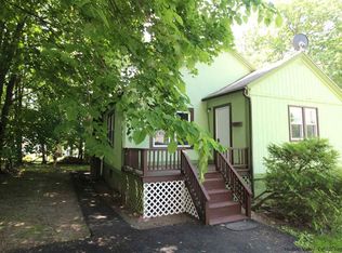7 Kossar Pl, Ellenville, NY 12428