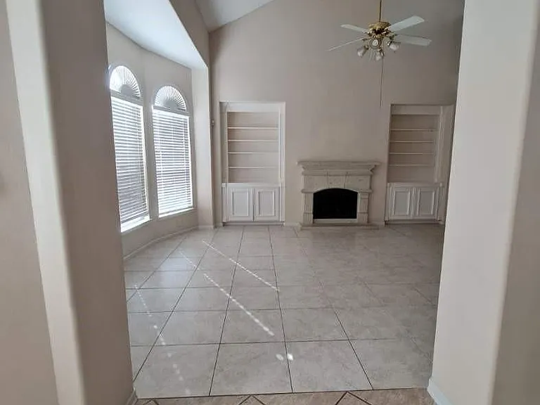 503 Nadia Way — Photo 14