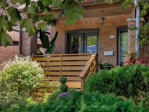 91 Hiltz Ave, Toronto, ON M4L 2N7