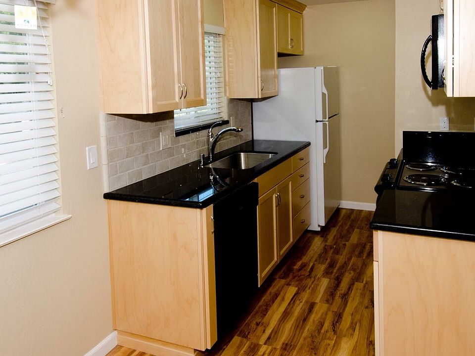 1st image of 255 Gomes Ct APT 4