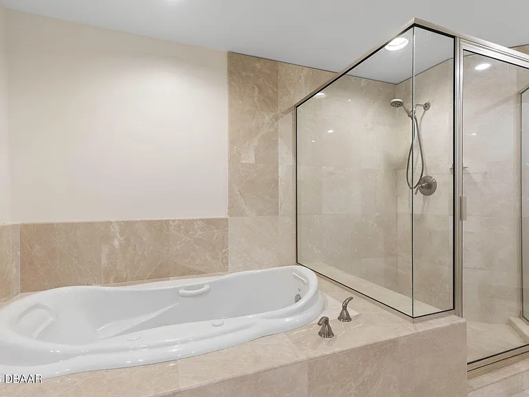 241 Riverside Dr #1710 — Photo 24