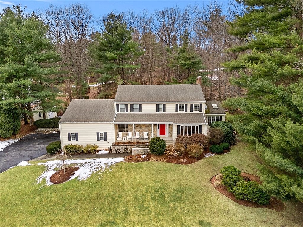 31 Coolidge Rd, Winchester, MA 01890 | Zillow