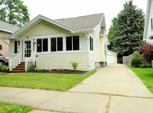 720 W Summer St, Appleton, WI 54914