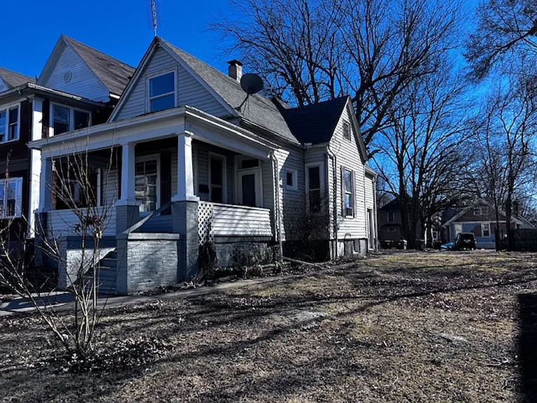 308 E Archer Ave — Photo 8