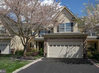 414 Blue Heron Cir, Blue Bell, PA 19422