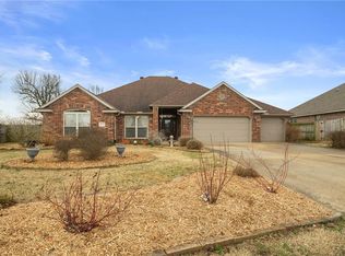 3770 Glenbrook Loop, Springdale, AR 72764