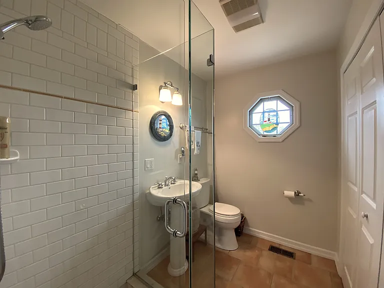 50 E Lake Dr — Photo 11