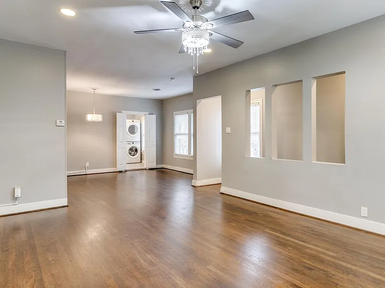 4503 Gilbert Ave — Photo 8