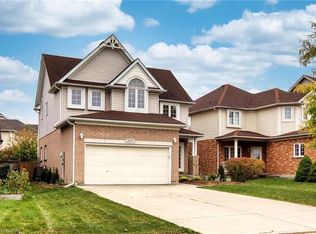 407 Woodrow Dr, Waterloo, ON N2T2V7