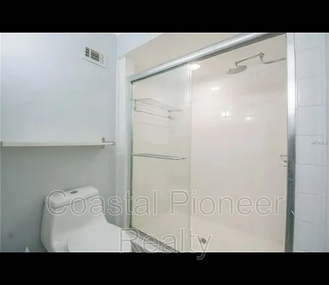 16101 Rambling Vine Dr E — Photo 15