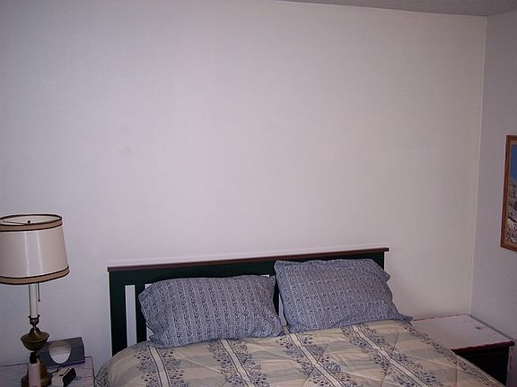 4th image of 559 Crestview Ave