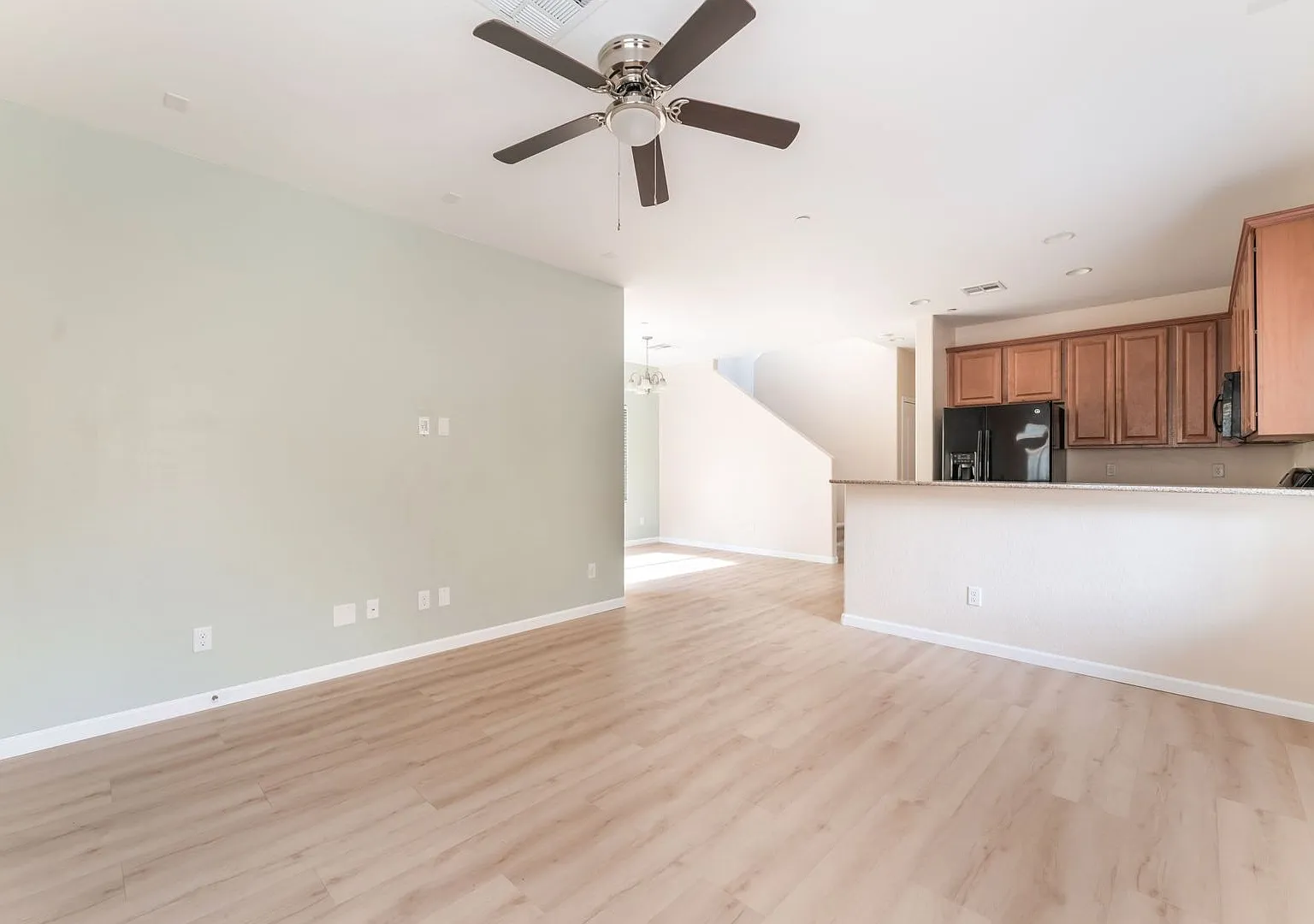 Charming Two-Story Home with Open Floor Plan and Modern Finishes! — Photo 3