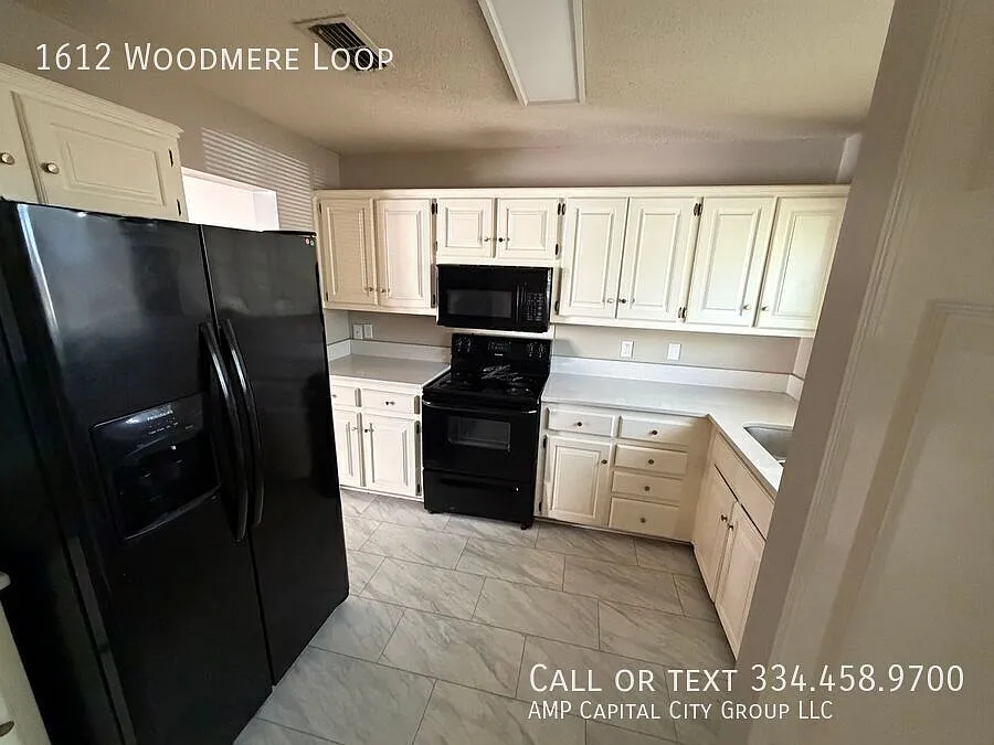 3 bed, 1.5 bath, 1425 sqft, $1,775 — Photo 2