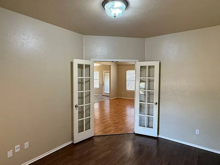 800 Blake Ct — Photo 14