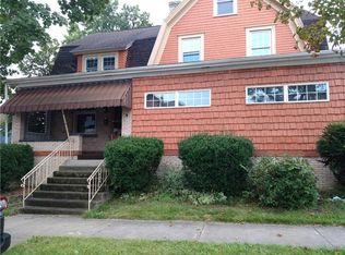 525 Wayne Ave, Ellwood City, PA 16117