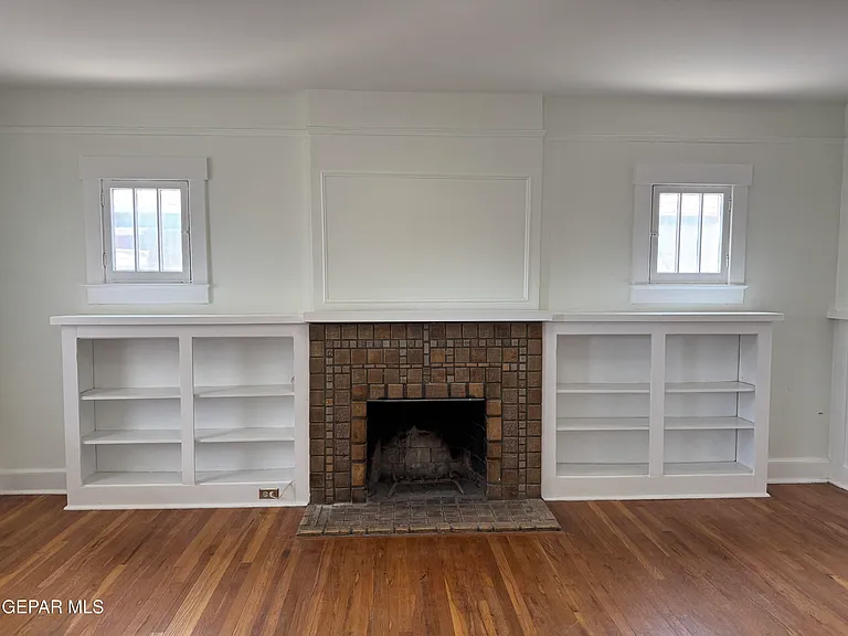 1606 Hawthorne St — Photo 6