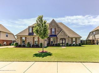 13561 Lapstone Ln, Olive Branch, MS 38654
