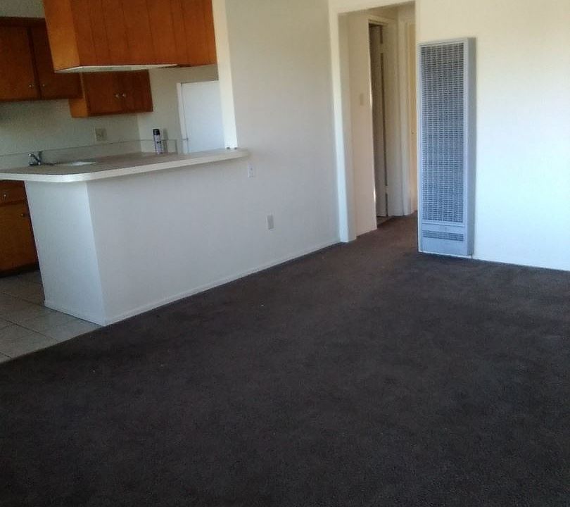 1st image of 851 Gladys Ave APT 6