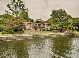 4205 Crescent Dr, Granbury, TX 76049