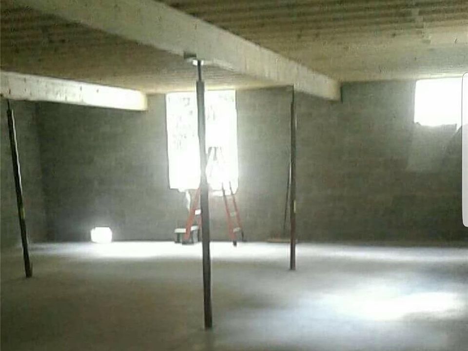 2nd image of 9579 Dutch Hill Rd