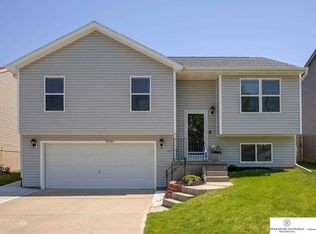 7835 N 144th Ave, Bennington, NE 68007