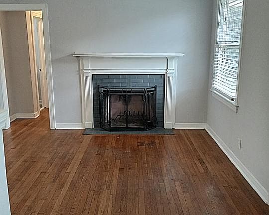 4th image of 1755 Orlando Cir N