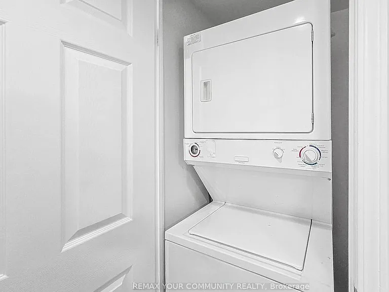 30 Harrison Garden Blvd #911 — Photo 15