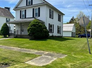 19 Liberty St, Fredonia, PA 16124