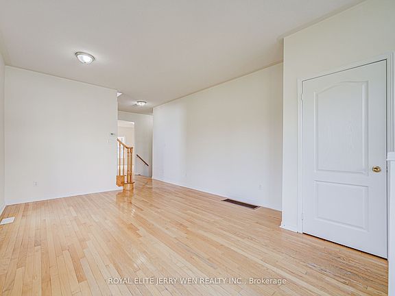 4th image of 159 Lebovic Dr