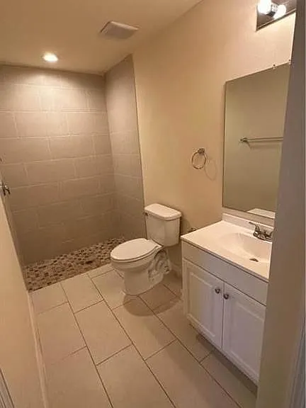 1712 SW 32nd St — Photo 9