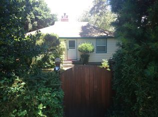 2826 36th Ave W, Seattle, WA 98199