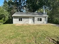 3 bed, 2.0 bath, 1188 sqft, $1,450 — Photo 1