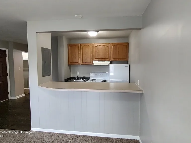 Phoenix Apartments — Photo 19